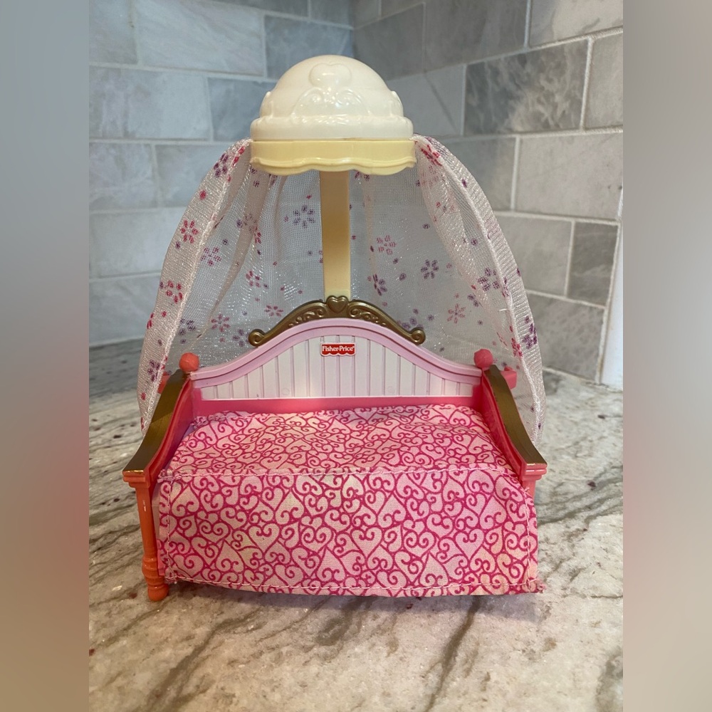 Fisher-Price Loving Family Dollhouse Furniture 2006 Girl Pink Canopy Daybed